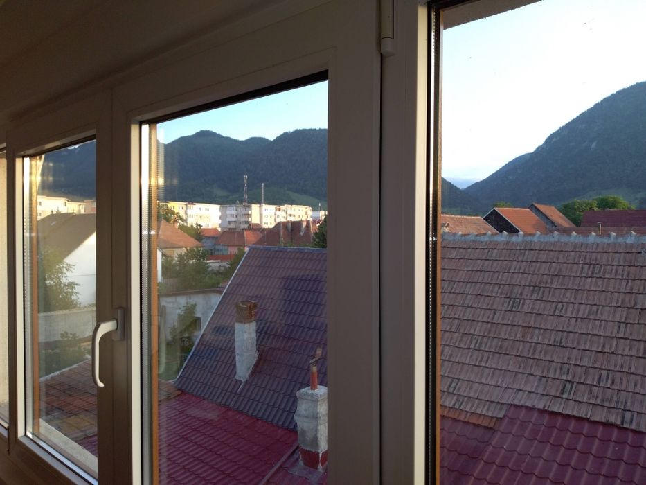 Casa de vanzare doua corpuri de cladire