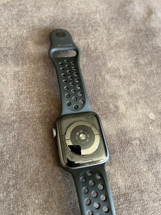 Apple watch 5 44mm Nike