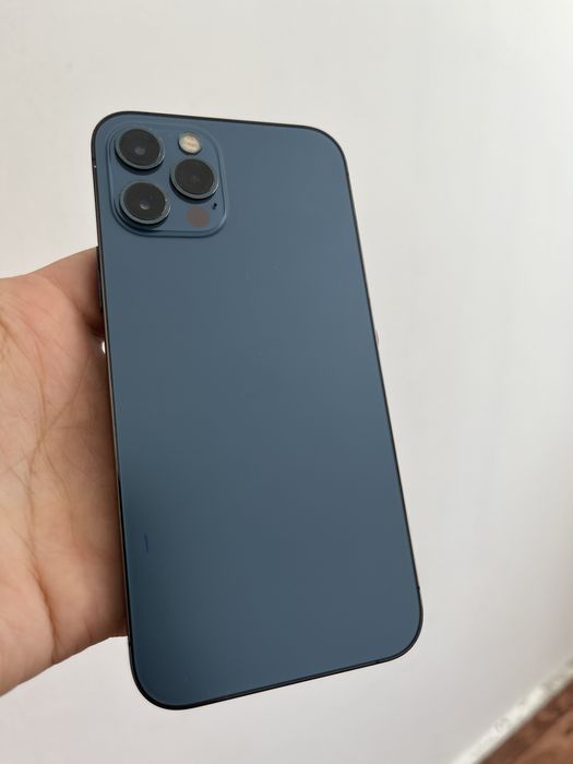 На запчасти iphone 12 pro