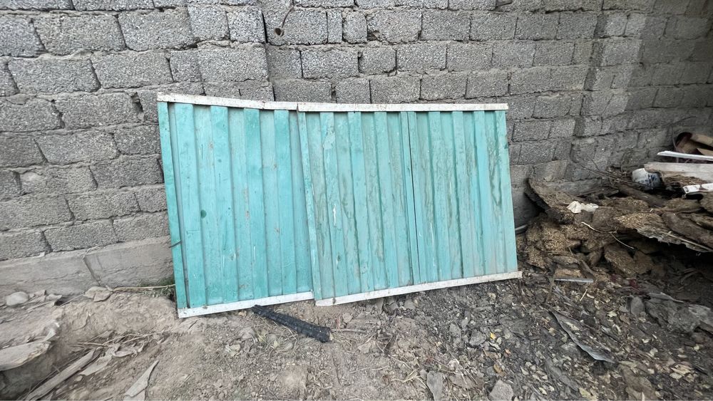 Железный забор