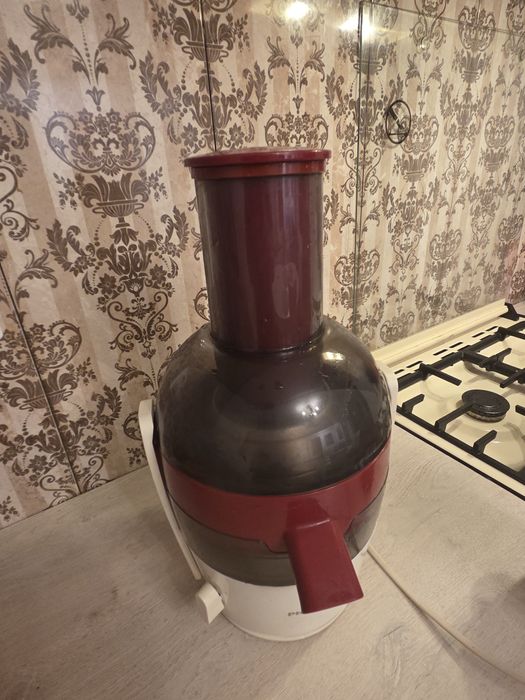 Storcător fructe si legume Philips HR1855