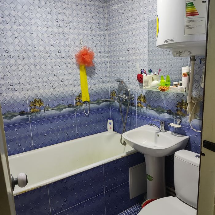 2-комнатная квартира на 1-м этаже в г. Ангрен