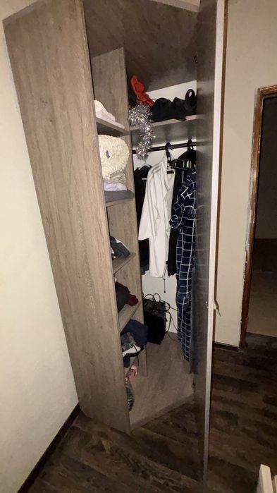 Продам шкаф угловой