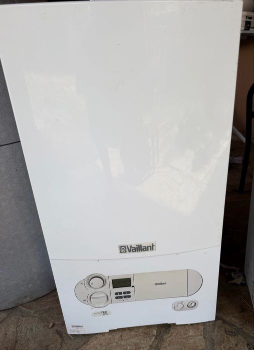 Boiler mare si centrala!