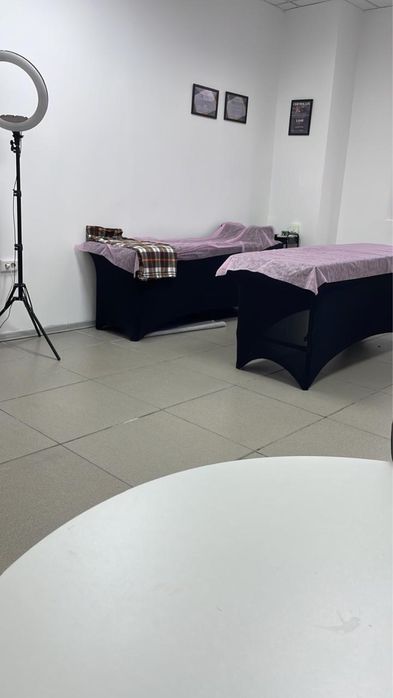 Продается кушетка,подойдет наращивания ресниц с чехлом