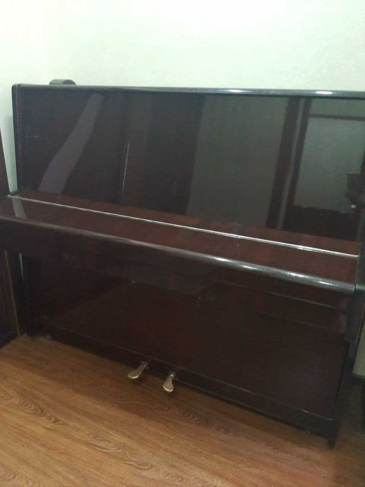 Пианино  состояние отличное. СРОЧНО!!!