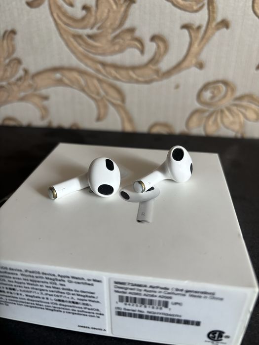 Левый и правый наушник AirPods 3 — оригинал