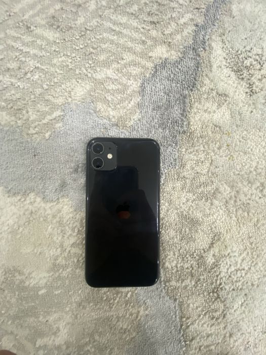 Продам айфон 11