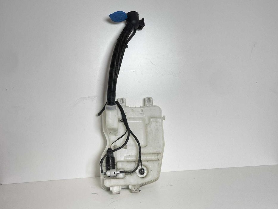 Казанче за течност за чистачки за BMW 2er F46