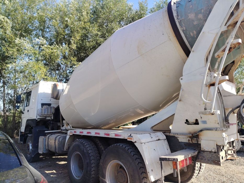 Howo beton qorgich mikser mixer