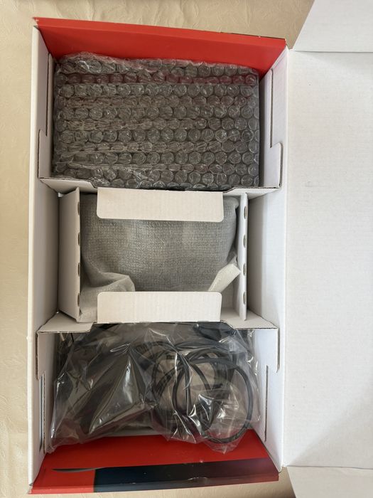 Nintendo switch + 11 игри + калъф за пренасяне + джойстик