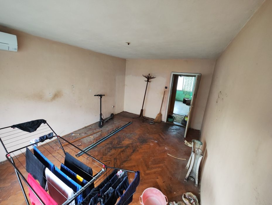 Продава се Тристаен апартамент в Шумен, Добруджански - 86 кв.м за 1127 €/кв.м - Снимка #1