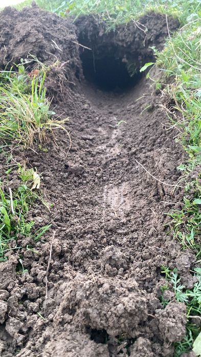 Subtraversari orizontale,închirieri buldoexcavator si miniexcavator