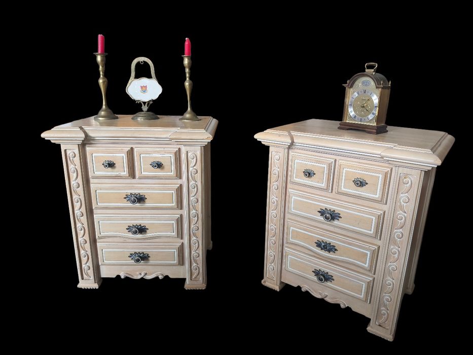 Set noptiere din lemn masiv