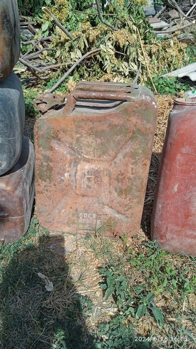 Канистралар бор салярка учун