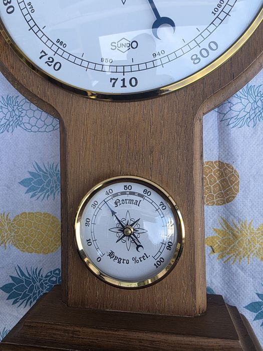 Vand 2 barometre si termometre