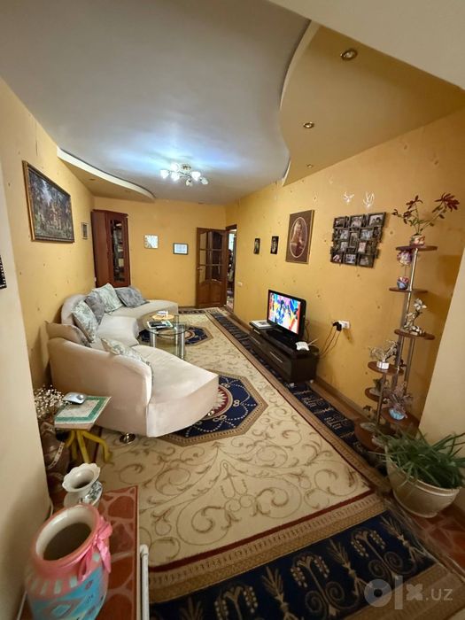 Продается 3/2/5 квартира