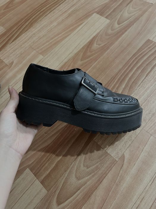 Продам лоферы за  4000 тг