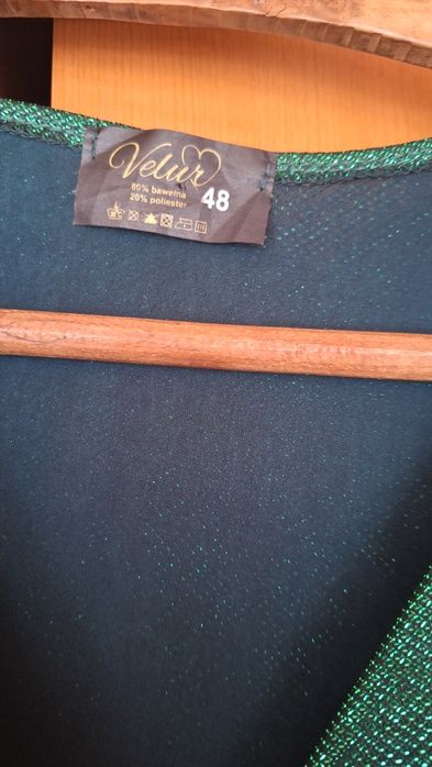 Rochie de culoarea verde smarald. 200 de lei negociabil