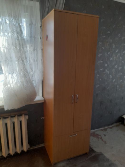 Продаётся шкаф. Б/У. Цена 10000