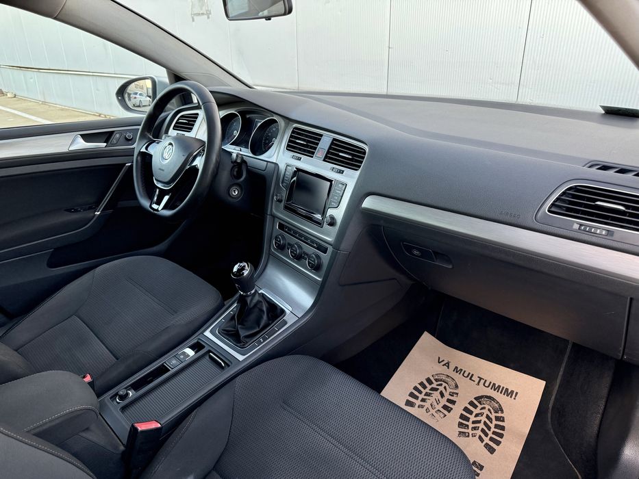 Vw Golf 7 1.6 TDI 105 Cp 2015 Euro 5 | Senzori parcare | Incalzire scaune |