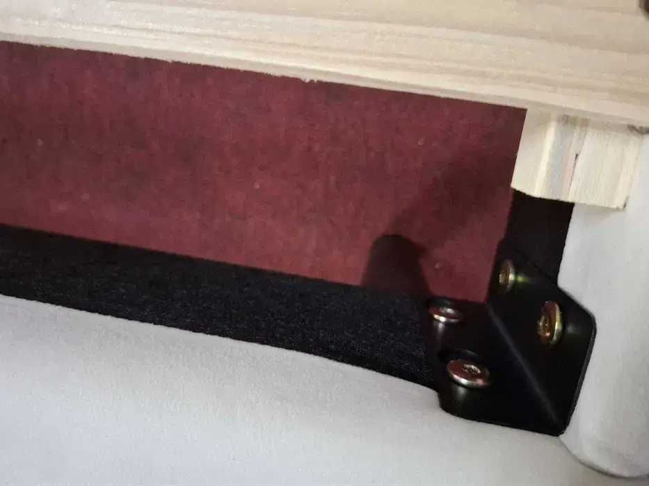 Pat tapitat 140x190 cm cu somiera , pentru saltea de 140 cm / 190 cm