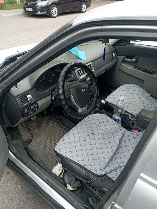 Priora 2012 года