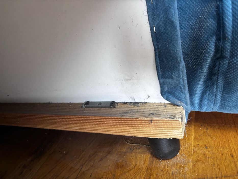 Продам диван три метра