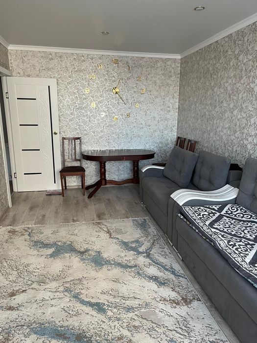 Продам 2х комн улудшеную квартиру