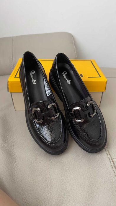 Pantofi \ Loafers • Bambi • Nr. 38 EU