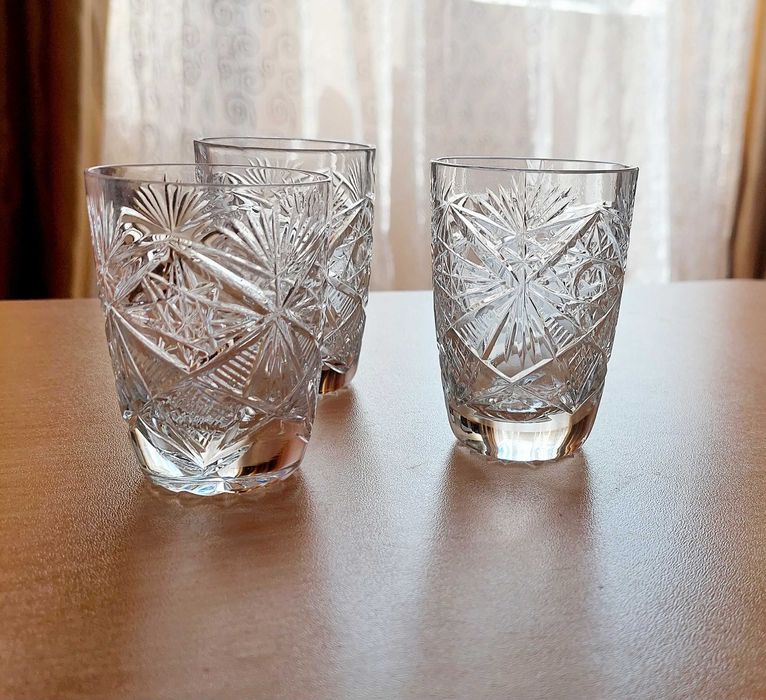 Хрустальные рюмки (стопки)10 шт