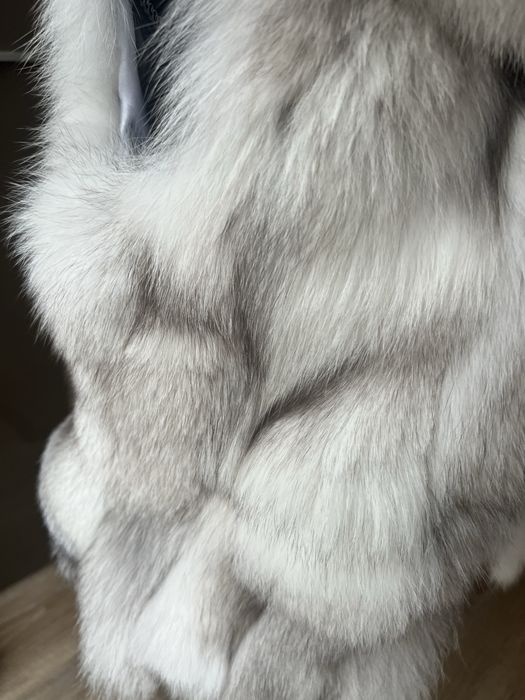 Vesta dama blana vulpe