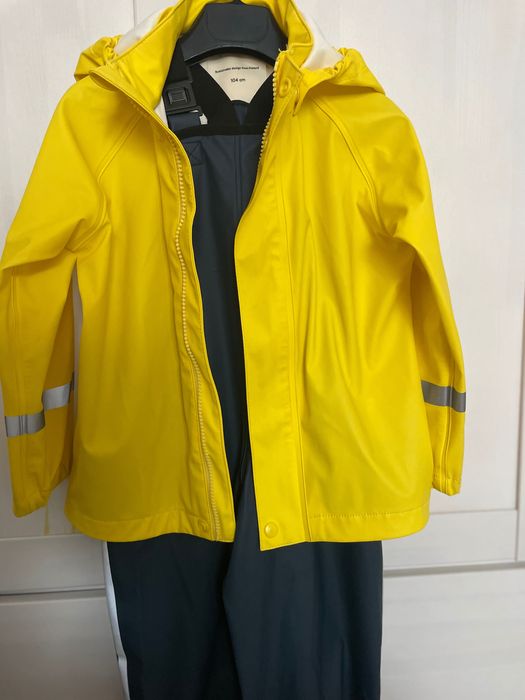 Продам детский комбинезон