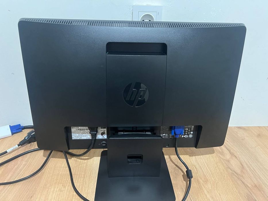 Монитор HP P223 продам
