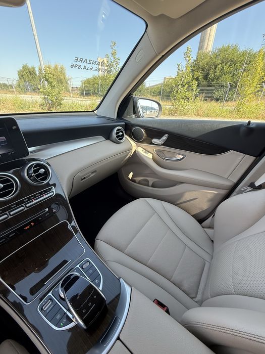 Mercedes Benz GLC300 2.0 245CP
