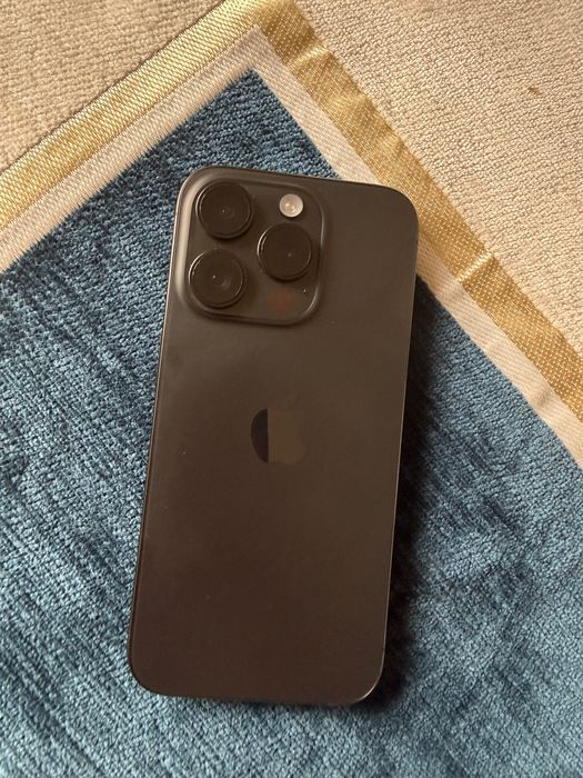 Продается iPhone 15 Pro 128 GB, черный цвет.