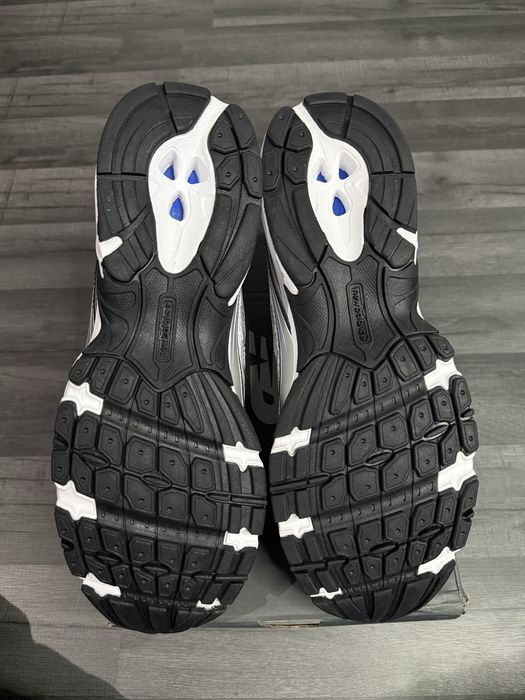 Vand new balance 720