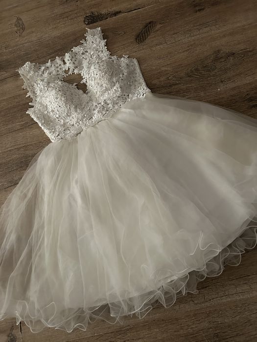 Vând rochie de mireasă/cununie civilă