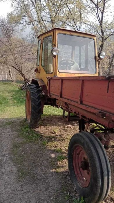 Трактор ХТЗ Т-16