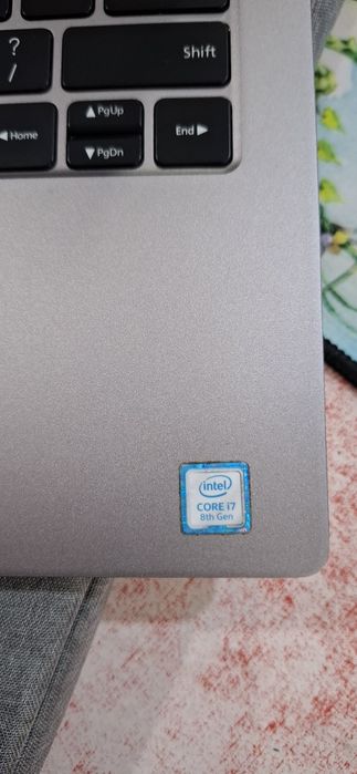 Noutbuk MI ideal holatda