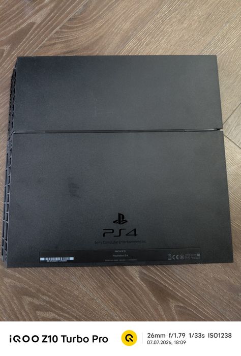 Sony PlayStation 4 (fat)