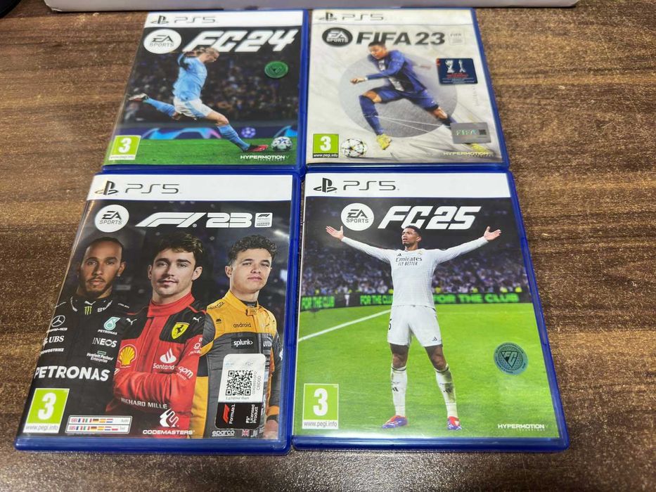 Sony PlayStation 5 Disc Edition с 3 джойстика и 4 игри