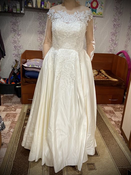 Продам свадебное платье