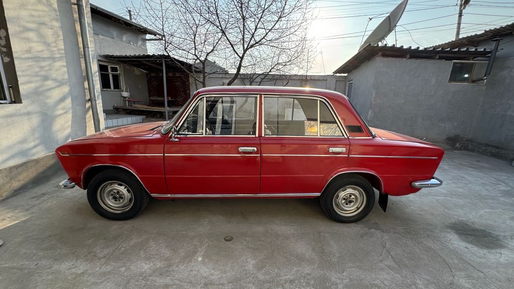 Продается ВАЗ 2103