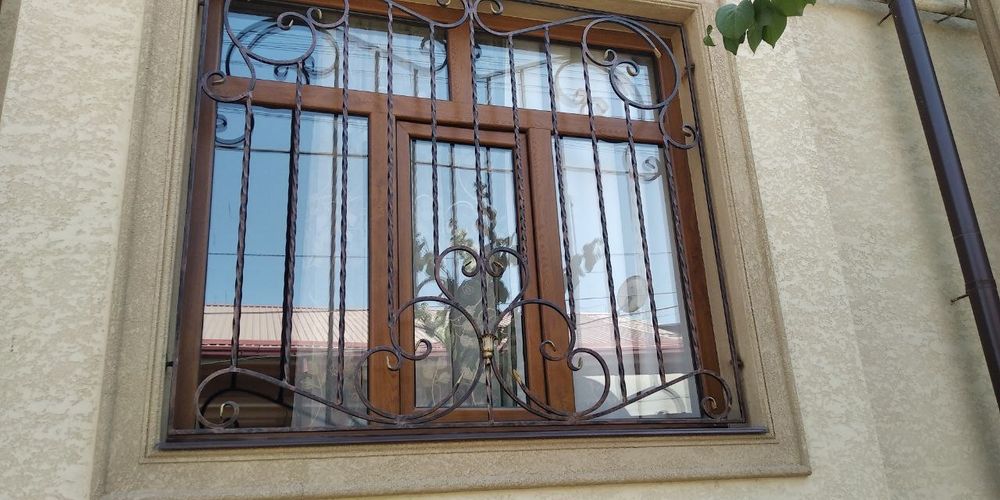 Установка козырьков короткий срок