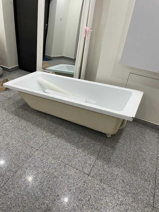 Gratis și urgent cada baie 170x69 și h 56+paravan sticla