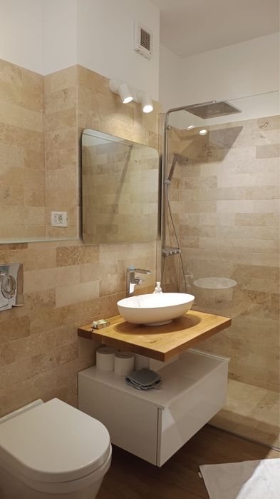 Inchiriez garsoniera