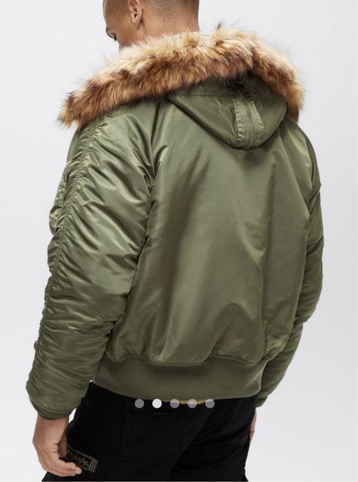 Продам куртку от бренда Alpha Industries