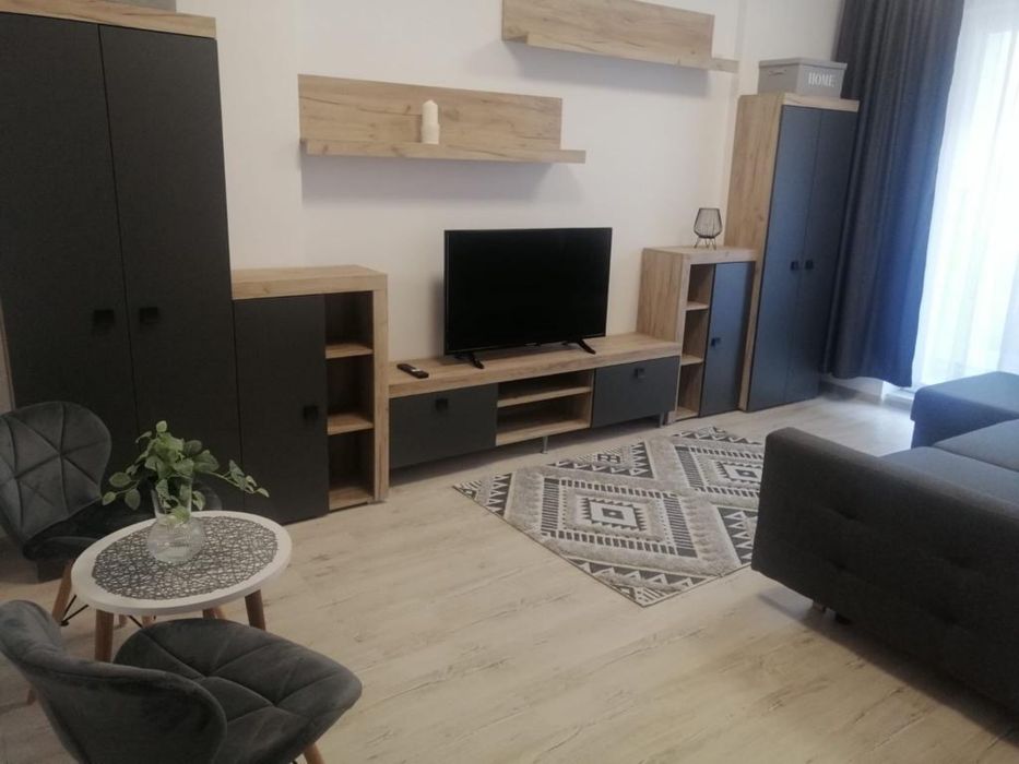 Inchiriez garsoniera