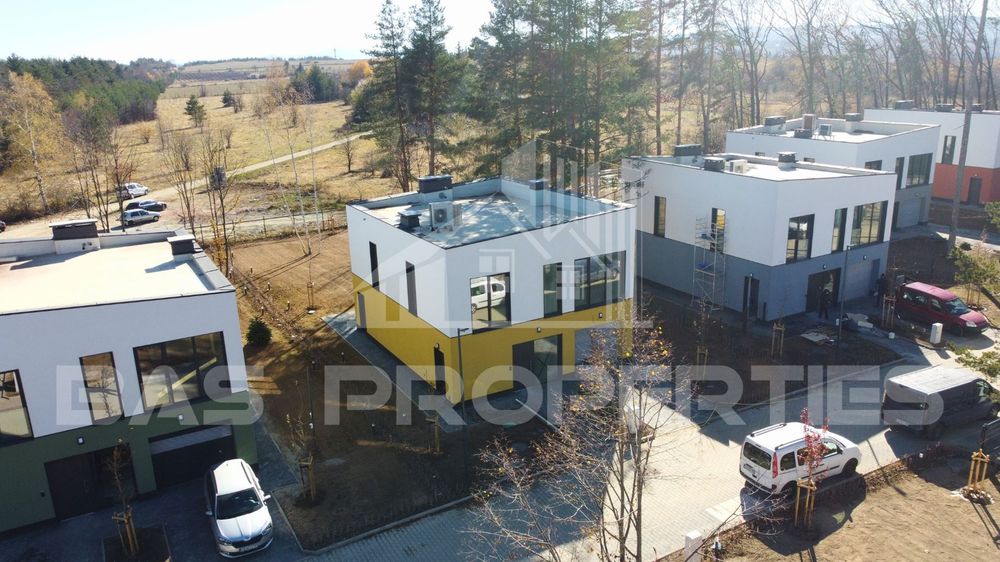 Продава се Къща в с. Вакарел, Област София-област - 219 кв.м за 1500 €/кв.м - Снимка #6